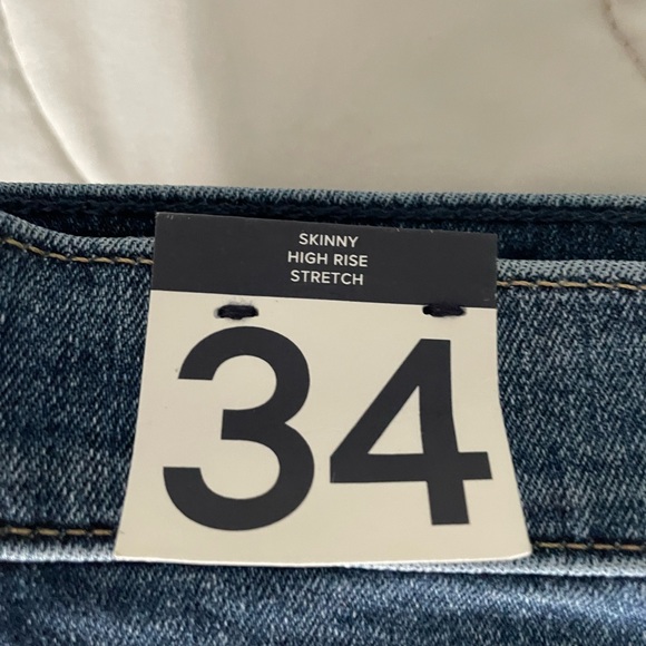 NWT GAP True Skinny High Rise Jeans 34/18P - Picture 3 of 6